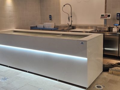 vasca esposizione frutti di mare